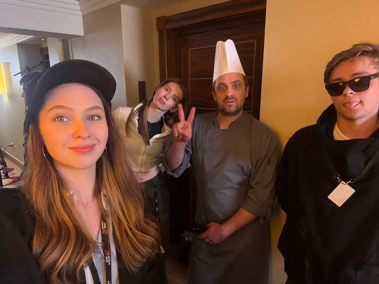 МонАрх Бэкстейдж