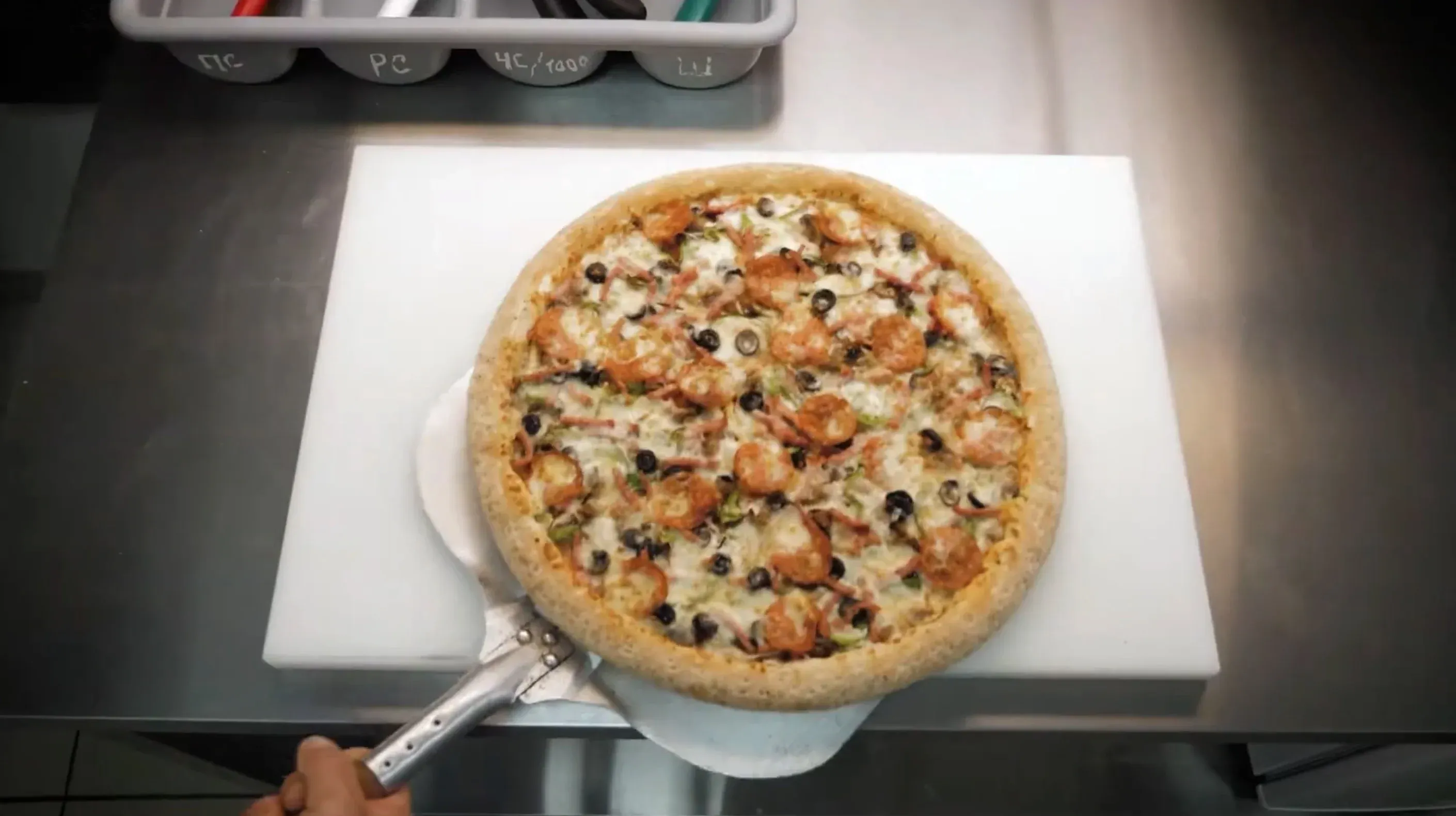 Пицца. Кадр из видеоролика