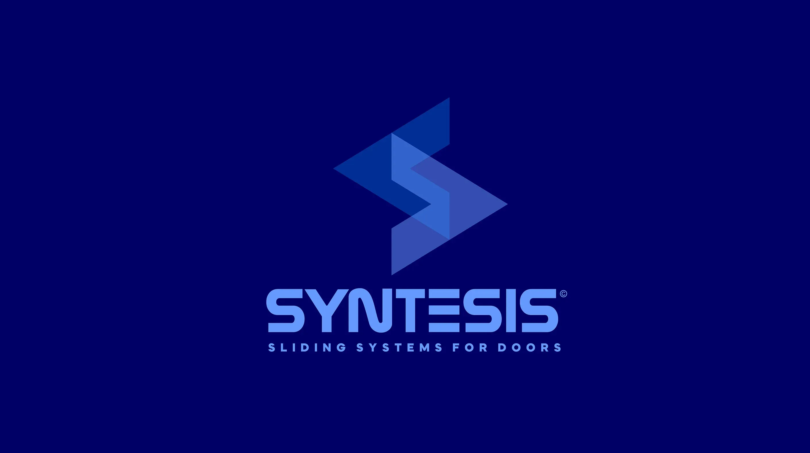 Лого на синем фоне